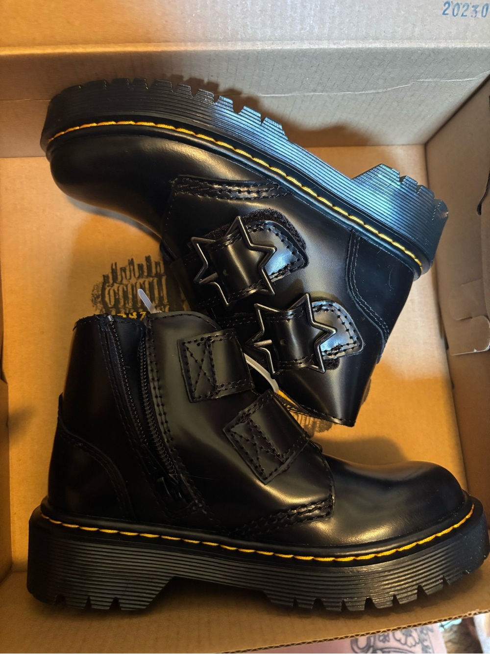 Dr. Martens Black Star Accent Kids Combat Boots